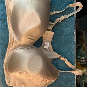 48DDD breezies molded cup bra